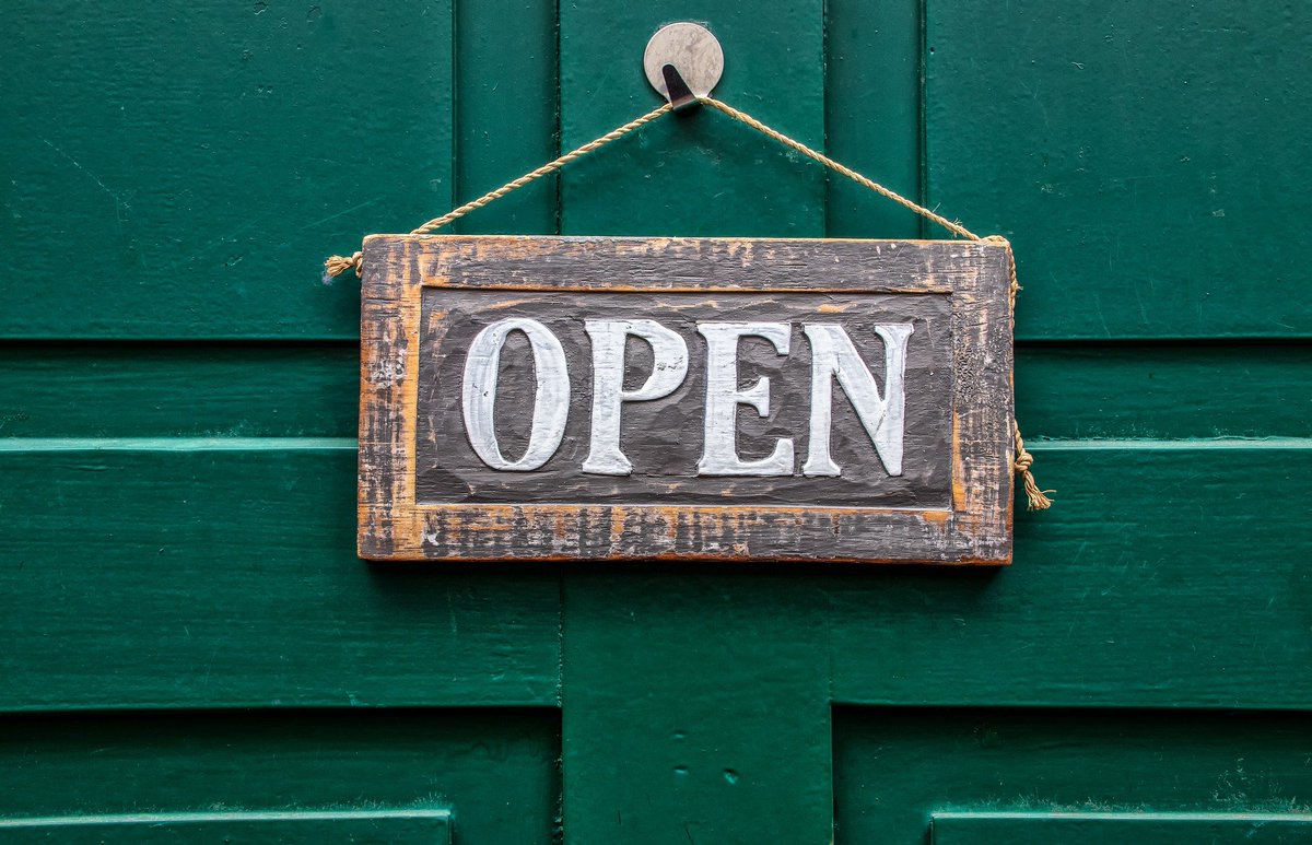 QRMSLimited's tweet photo. Check out our latest facebook post for details of bank holiday weekend opening hours! #qrmslimited #wearparts #machineryspares https://t.co/3yHR8jrV2V https://t.co/m99nKYjCsD