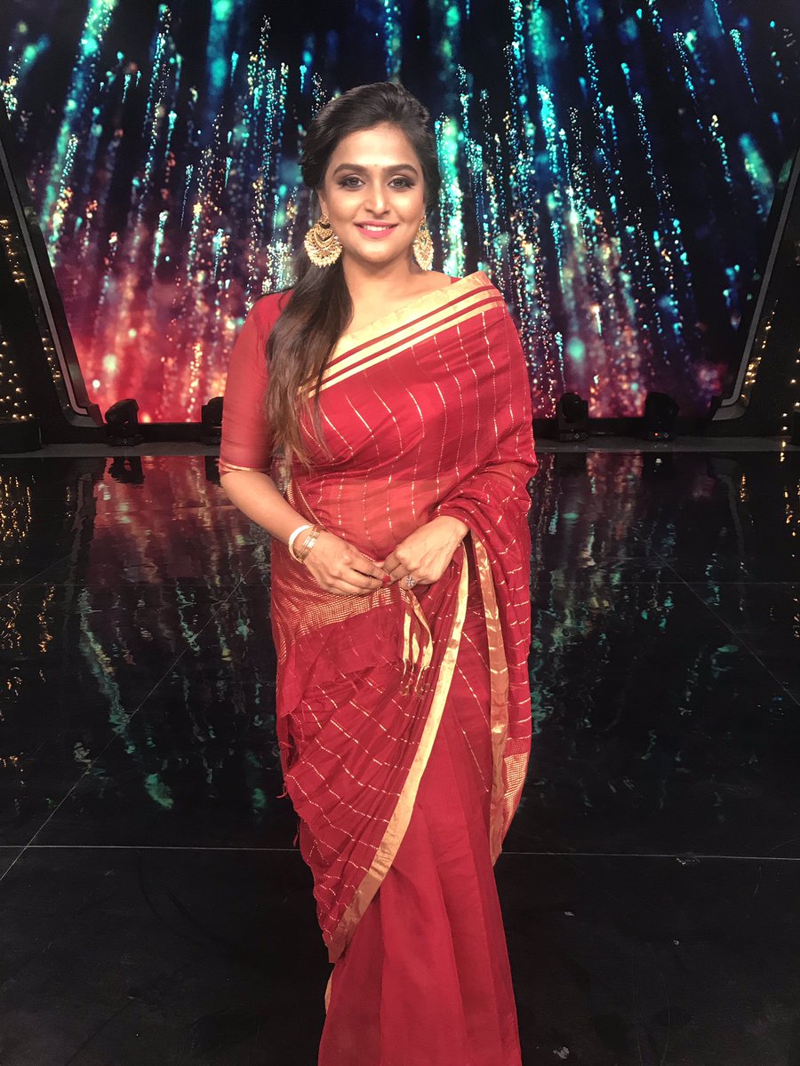 nambessan_ramya's tweet photo. #sunsinger #music ❤️ https://t.co/cCISmWL9bM
