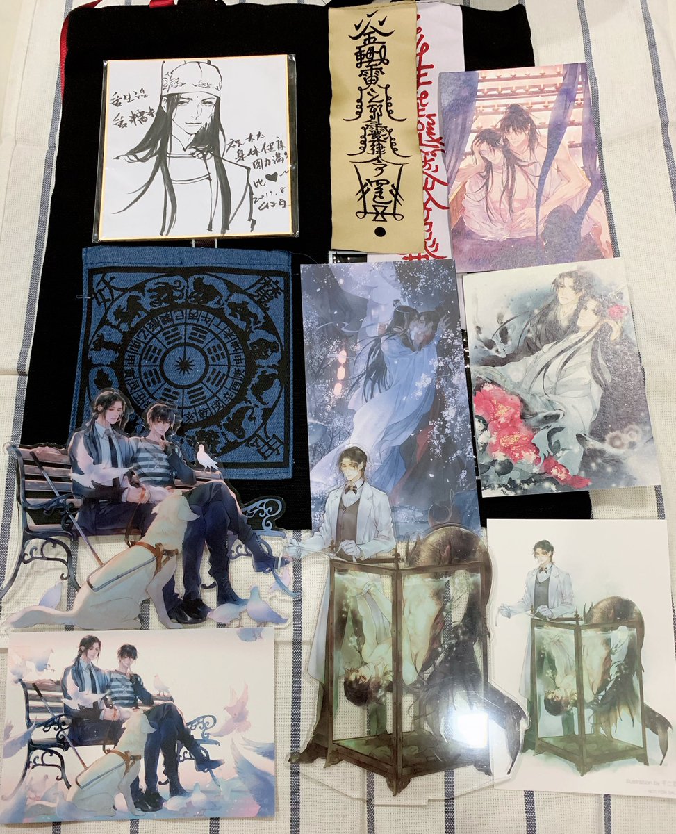 天啊!我今天收到了什么!?好美!
谢谢 @qianerbai 女神???
Thank you so much for the gifts??? 千二百!