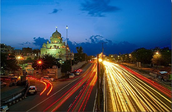 Delhi is the happiest metro city. Check out the reasons why. #travel #Entertainment #MondayMotivation tripoto.com/trip/reasons-w…