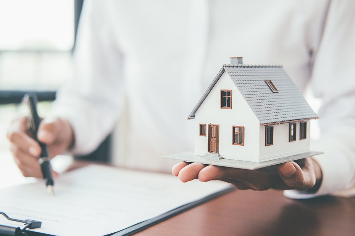 johnheathuk's tweet photo. You may believe that you have arranged all of your business correctly under one policy, but you may be missing critical cover to ensure that you have protected your property correctly...

Click the link below for further information:

https://t.co/oMQcNnbpRx https://t.co/6LCXkiClT9