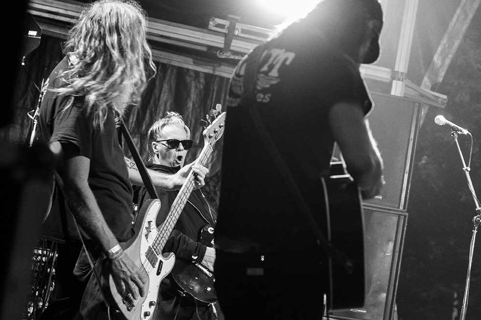 reefband's tweet photo. Snaps from the weekend at @Weyfest by @ToolsiePhoto with Andy Taylor ⚡️

This coming weekend...

23 Aug - Somerset
24 Aug - Chepstow 
25 Aug - Tenby 

https://t.co/oGDE7cGpv5 https://t.co/lnRm6Q4X83