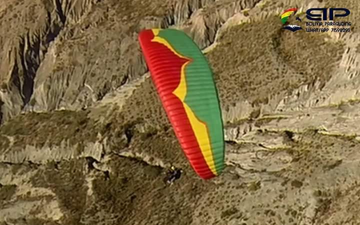 LaParapente's tweet photo. El #Parapente_en_La_Paz se realiza todos los días en Río Abajo Mecapaca al sur de #La_Paz_Ciudad_del_Cielo.
Informes y reservas WhatsApp +591 71598293 Marco Aruquipa https://t.co/vF3suIORkb