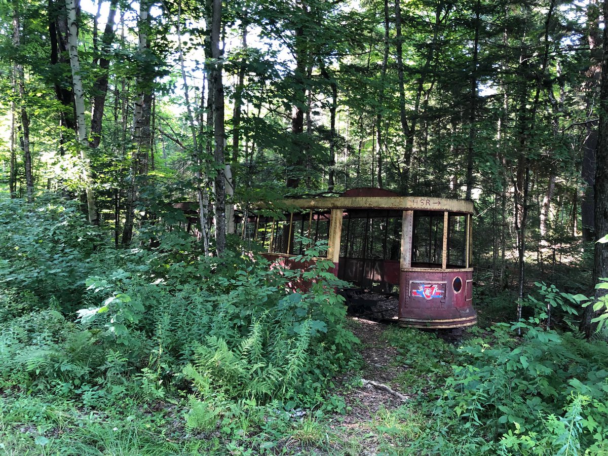 JoshMatlow's tweet photo. Deep in the forests of the Haliburton Highlands...a Toronto streetcar. https://t.co/ip94ABPk6c