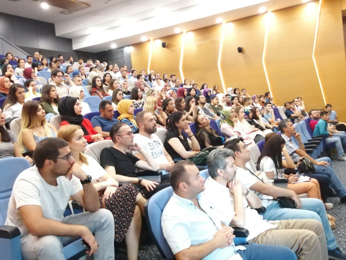 FBesyol's tweet photo. Seminerler ve zümreler toplantısı... https://t.co/PV9AYpHFMX