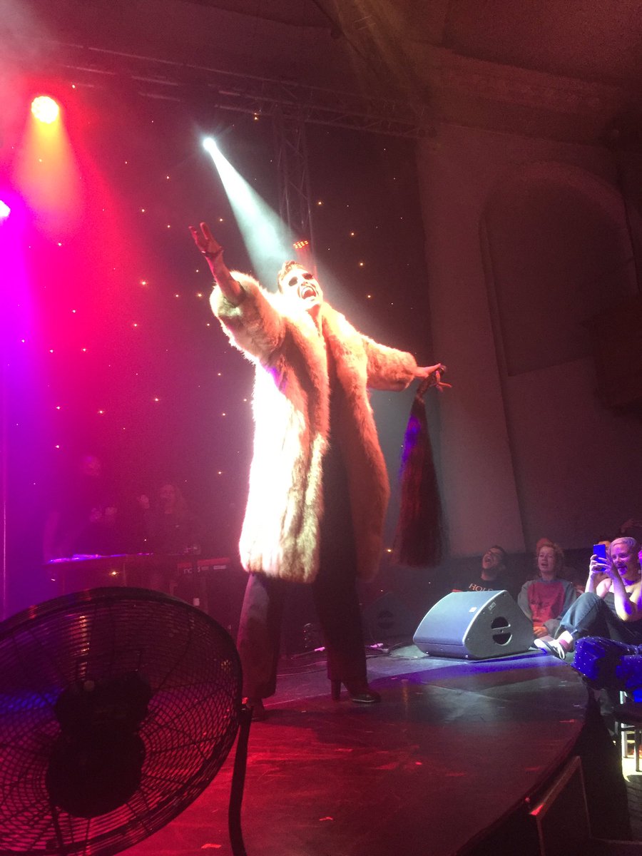 itsleannehobbs's tweet photo. Had the best time watching @ReubenKaye at the #kayehole last night!! Absolutely amazing! 🎙 #edfringe https://t.co/TRWOlLFi7S