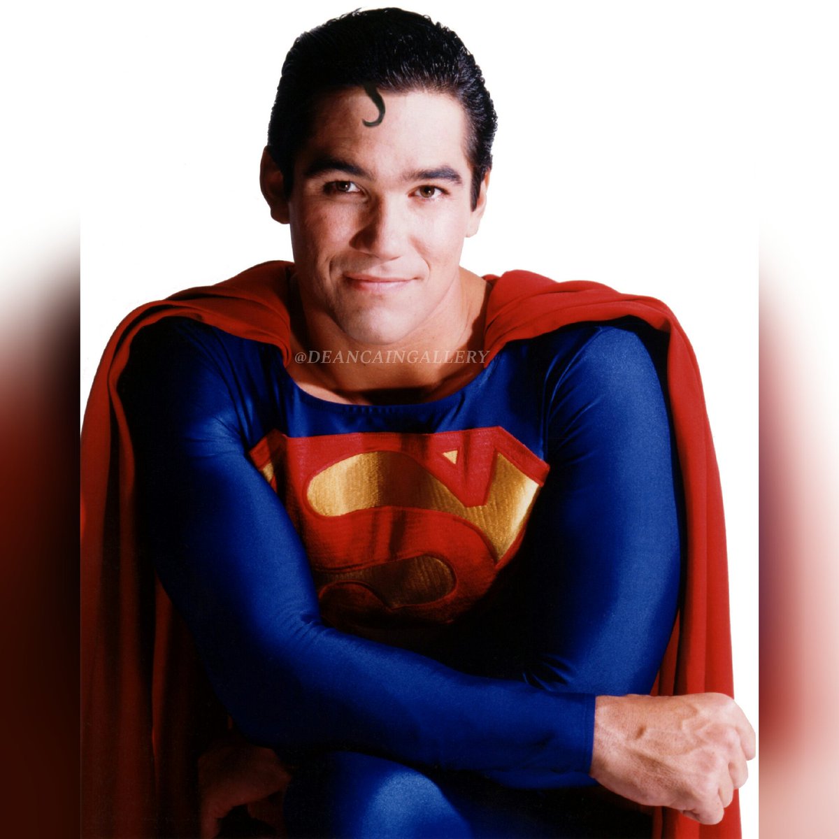 DeanCainGallery's tweet image. Been adding the #superman curl to @RealDeanCain promotional photos of #LoisAndClark! #justabitoffun