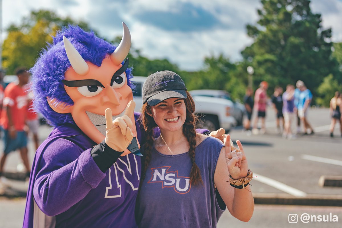 NSULA's tweet photo. Welcome back, Demons! We hope you have a great first day!

#DemonDays19 🤘😈🔥 #ForkEmDemons https://t.co/vc9alwNJez