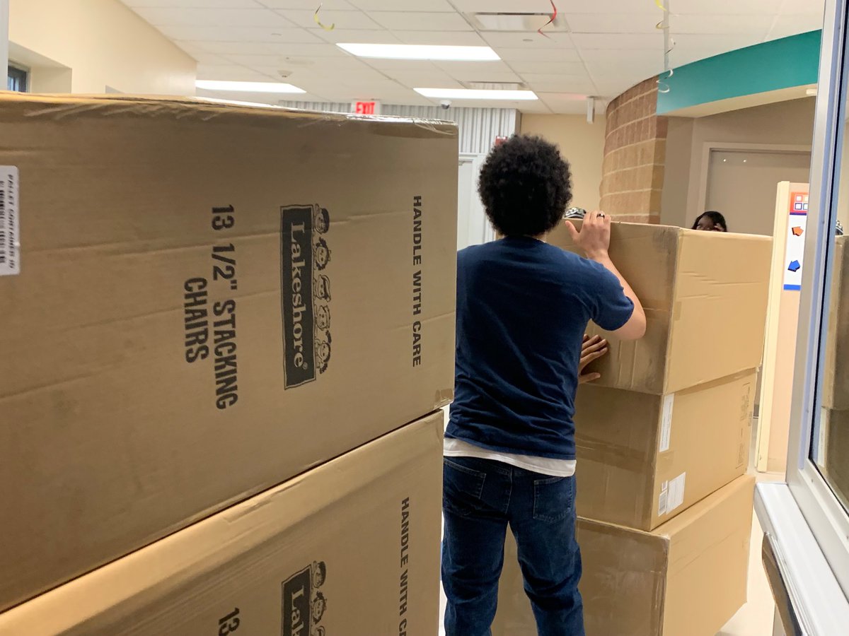 A2Preschool's tweet photo. Truck 1 is here. New classroom furniture for AAPS Preschoolers at Westerman. ⁦@A2SchoolsSuper⁩ ⁦@LakeshoreLM⁩ #a2breakthrough https://t.co/mSw7cdaP99