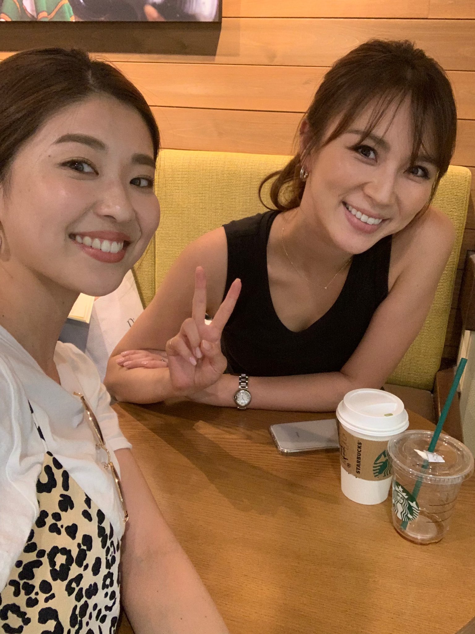 三村毬乃 Twitterissa 今日はね 今日はね ゆうみお姉様とお茶 キレイでかっこよくて 色んなお話聞かせてもらえて 本当幸せタイムでした 明日も会えるんだな すまたん リポーター 先輩 赤松悠実 さん 三村毬乃
