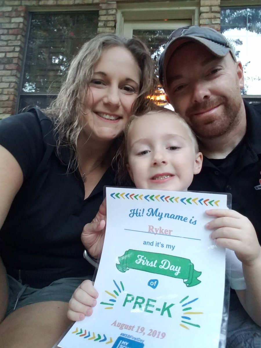 jenniferadotson's tweet photo. Ryker's First Day, Pre-K....#MSBFirstDay https://t.co/i9VG2Fmw0W