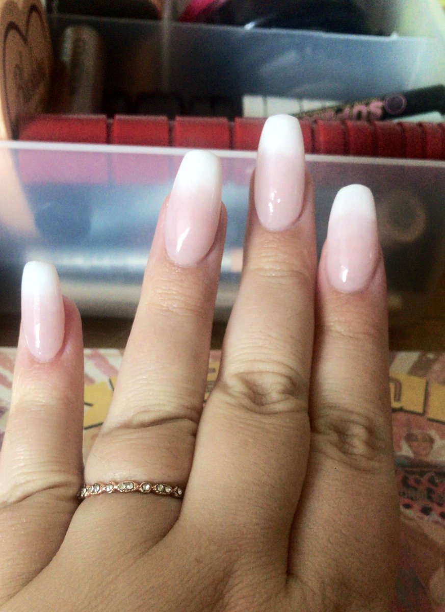 HollieAnneB's tweet photo. Probably my favourite nails yet ✨ (No, we’re not engaged) #frenchfade #nails https://t.co/Lro9ICSCEk