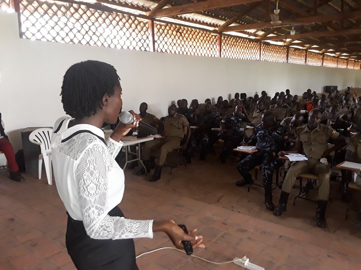 refugeelawproj's tweet photo. @m_namanya "Refugees have freedom of movement while in Uganda, subject to reasonable restrictions specified in the law or issued by the Commissioner for their safety"
@DGFUganda17 @UNHCRuganda @PoliceUg @ug_lawsociety @asiimweLy @benardokasozi @steveojok https://t.co/4AbTc47no1