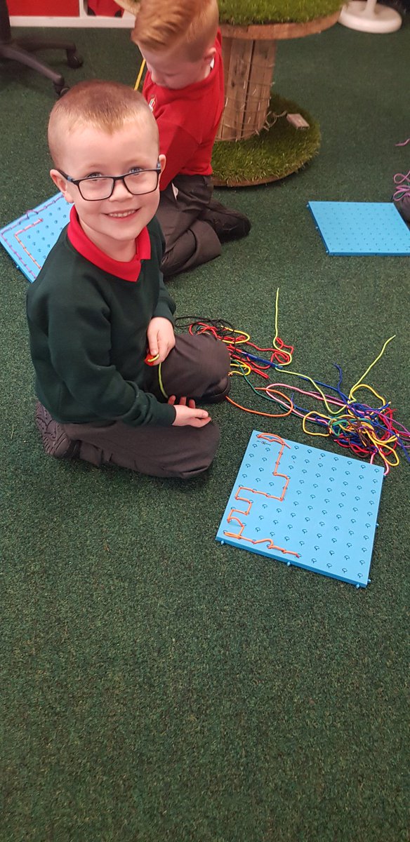 ShottsStPats's tweet photo. Busy bees in p2/1 🐝
#developingliteracyskills #exploringpattern #playing #lovingschool https://t.co/YdddRUnry2