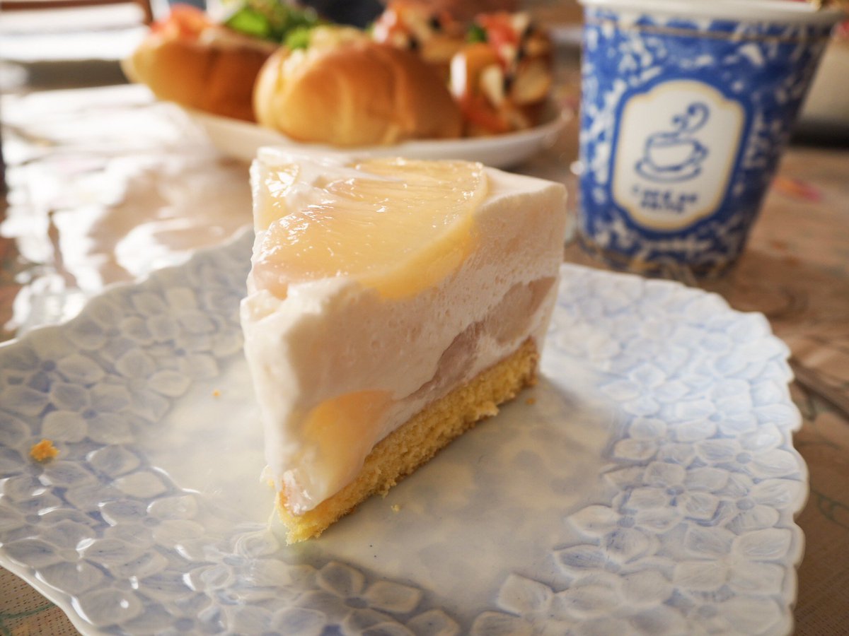 着物で誕生日！手作りケーキで誕生日！幸せ！😊

#きもの #着物 #着物生活 #着物女子