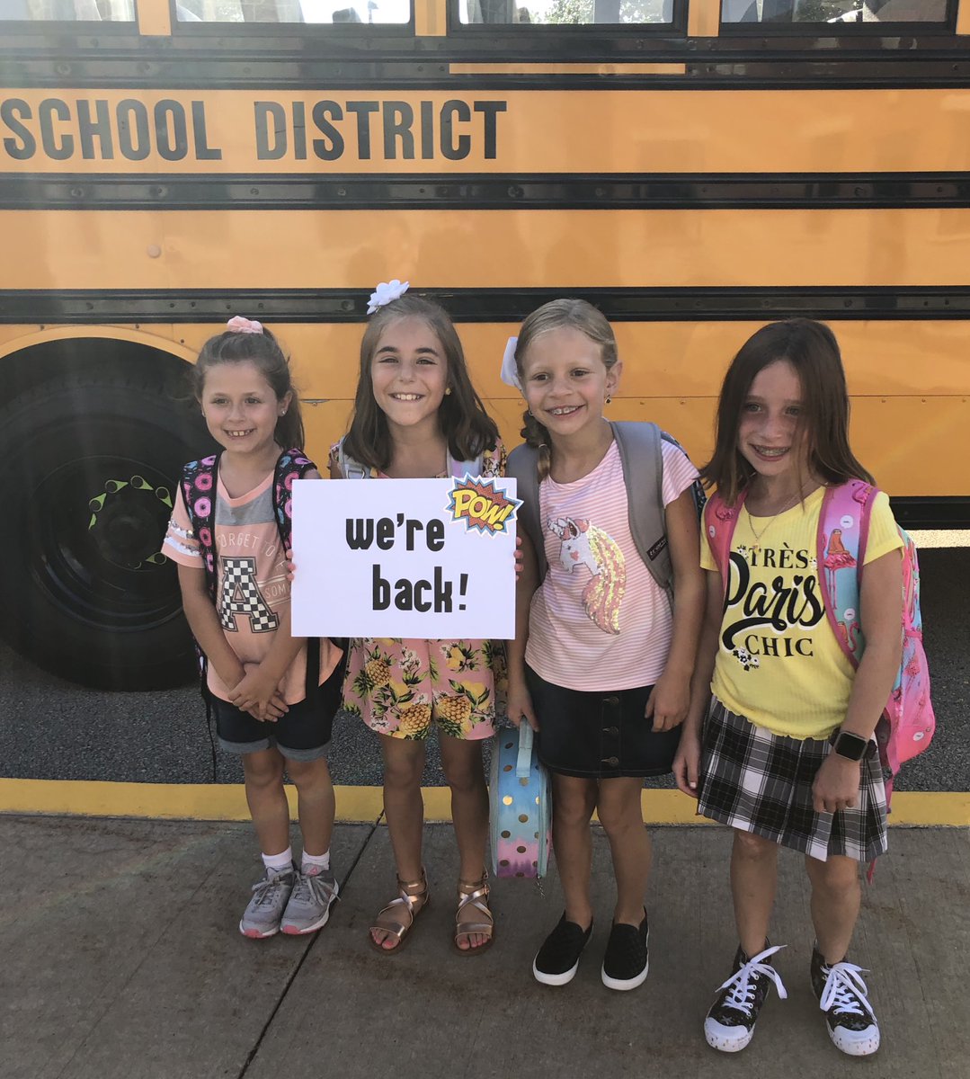 Norwin_Super's tweet photo. Welcome back Hahntown students! @norwinsd #norwinfirstday https://t.co/2mdscBKo31