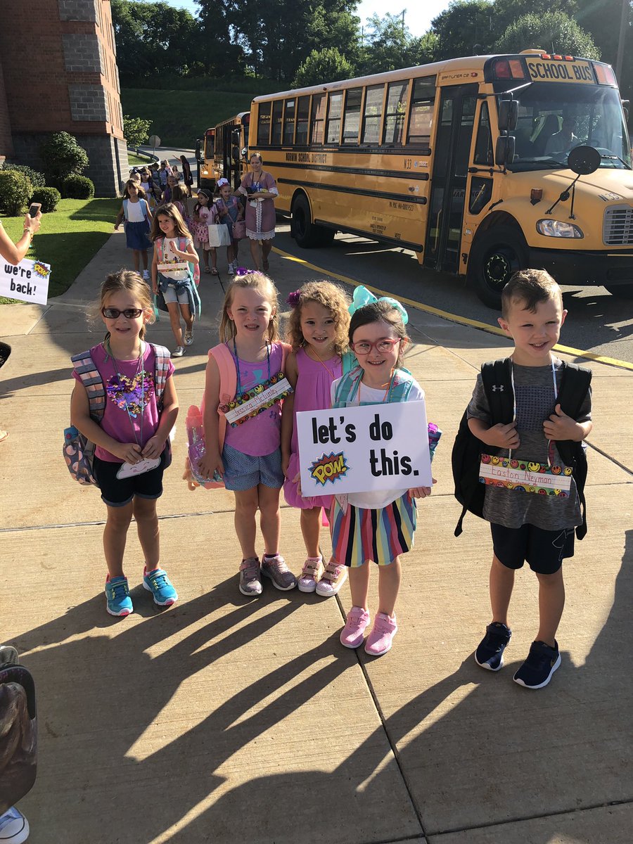 Norwin_Super's tweet photo. Welcome back Hahntown students! @norwinsd #norwinfirstday https://t.co/2mdscBKo31