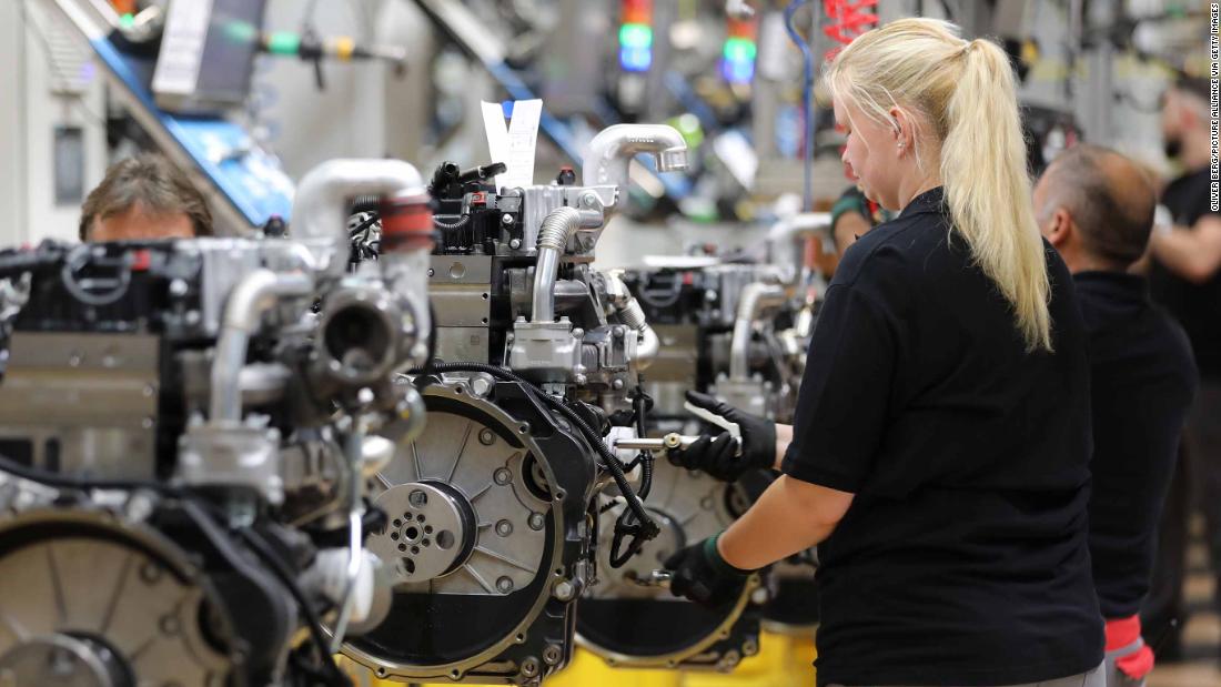 Germany's central bank, the Bundesbank, warns that the country could be slipping into recession cnn.it/2ZeBPk2