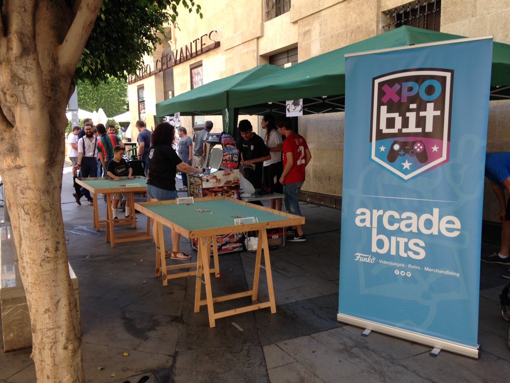 #FeriaDeAlmeria + <a href="/OndaCero_es/">Onda Cero</a> + #Recteativas de <a href="/MiArcade/">MiArcade</a> + #partidacos de <a href="/fchalmeria/">FutbolChapas Almería</a> + #VR en <a href="/oculus/">Oculus 👉 Meta Quest</a> Quest = #planazo