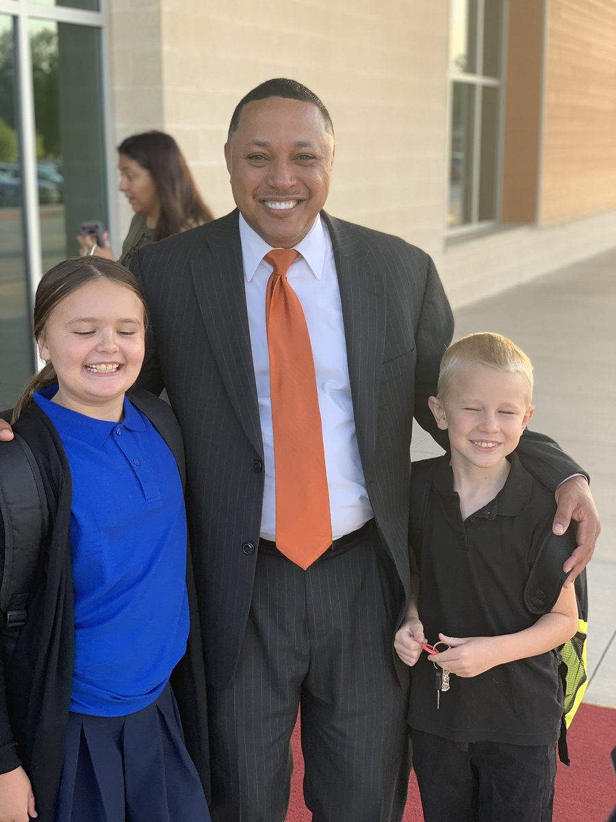 ElijahGranger's tweet photo. We want to welcome back our Lancaster Tiger family as we take this school year to the #Nextlevel!!!
We know all of our teachers, students, and parents have eagerly prepared for this day and we can’t wait to see the amazing things that will happen this school year!!#LISDNextLevel https://t.co/hFY4kTjBmj