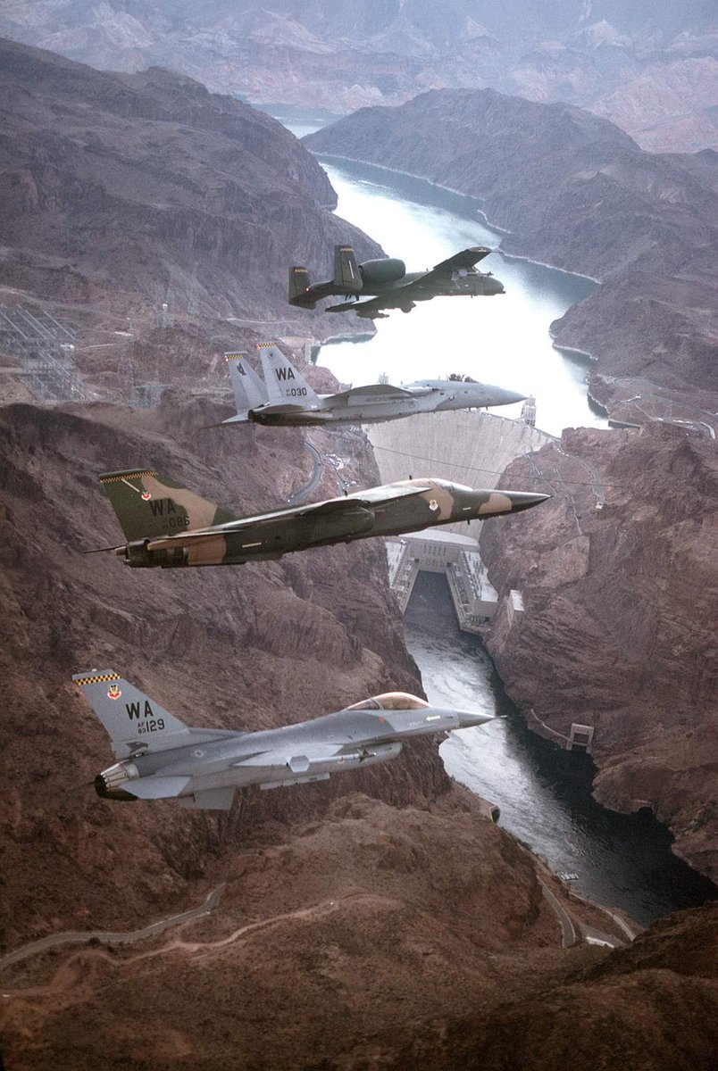 TRUFAULT's tweet photo. #USAF:
Fairchild A-10A #Thunderboltll
McDonnell Douglas (Boeing) F-15C #Eagle
General Dynamics F-111A
Lockheed Martin F-16C #Fighting #Falcon.

@EnciclopediaMil @usairforce @USAF_ACC #cool @DragonLadyU2  #PictureOfTheDay https://t.co/0bWdpmuYey