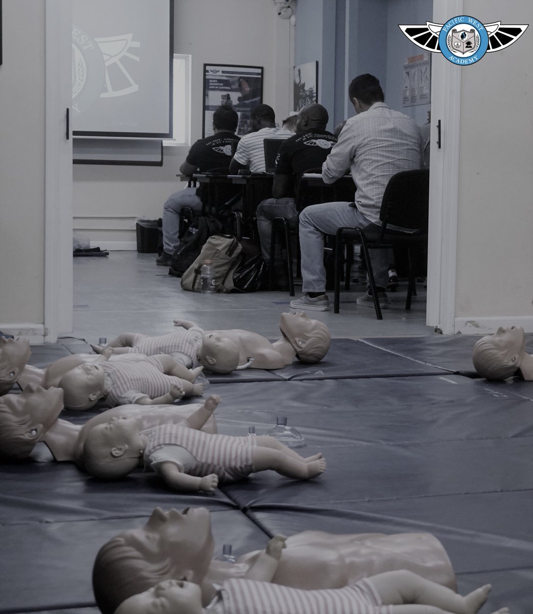 omercohen_'s tweet image. CESS class 17 is learning fundamentals of security and critical thinking in the first portion of our 33 day executive protection training program. 

Train to be your BEST! pacificwestacademy.com

#pacificwestacademy #class17 #executiveprotection