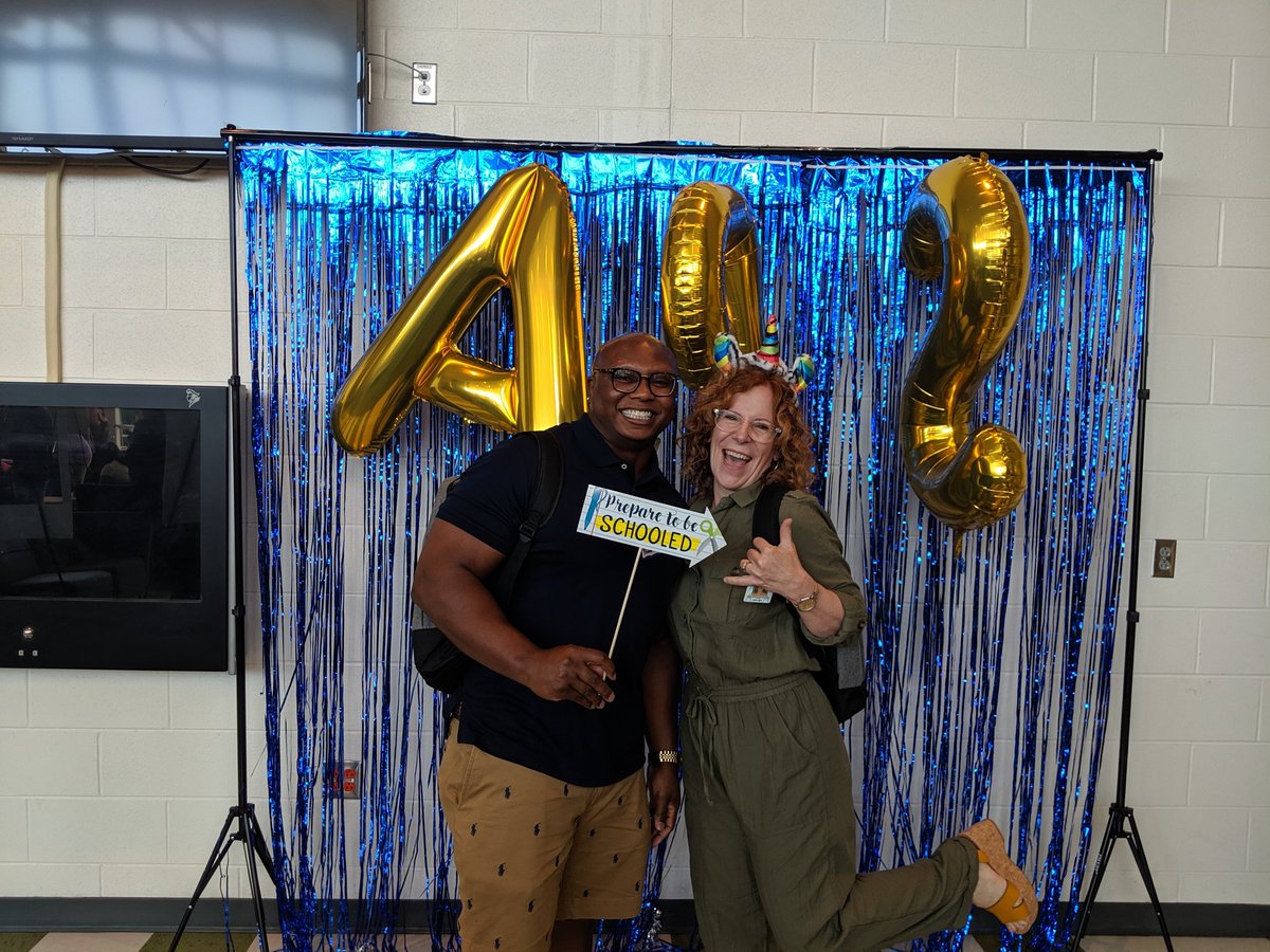 ERowdenAPS's tweet photo. The photo booth at #APSFOM is a hit!!!! Welcoming new educators to APS! @APSlearns @SamKlein_ESOL @APS_SecondaryEd @H270 @KerriHirsch @ssarber @APSVirginia https://t.co/aSKCkhN92h
