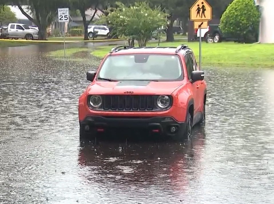BAirProducts's tweet photo. Florida has seen a lot of rain in the past few days, and more rain is in the forecast for the state and other areas of the Southeast. The rate of rainfall is a drenching 2.05 inches per hour in Florida.
Be Ready for wet weather with B-Air.
🔵 Shop at https://t.co/2myL6NWxa8 https://t.co/pGZNsEwJms