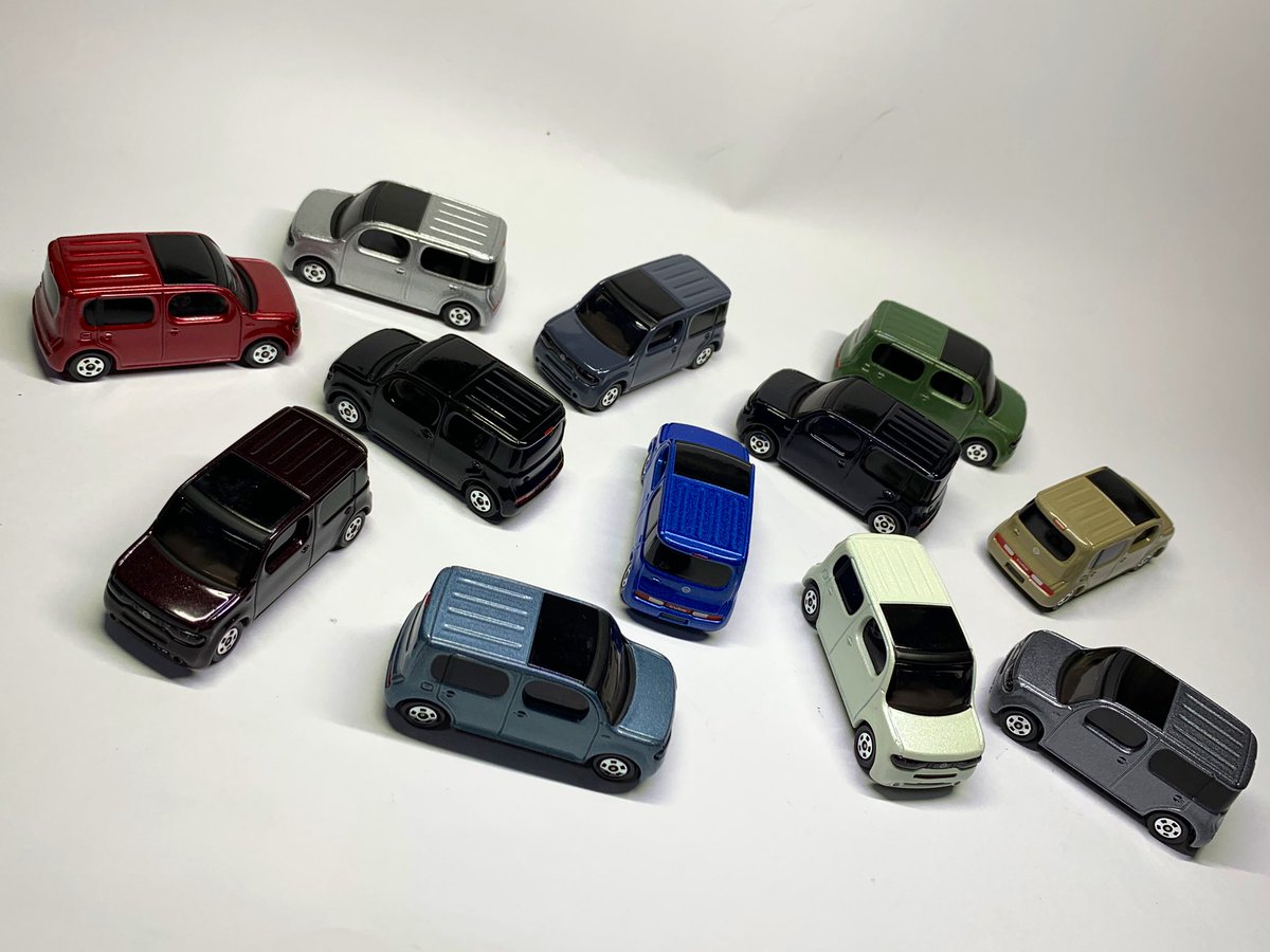日産 特注品 トミカ カラーサンプル キューブ 10台入る化粧箱は所有感