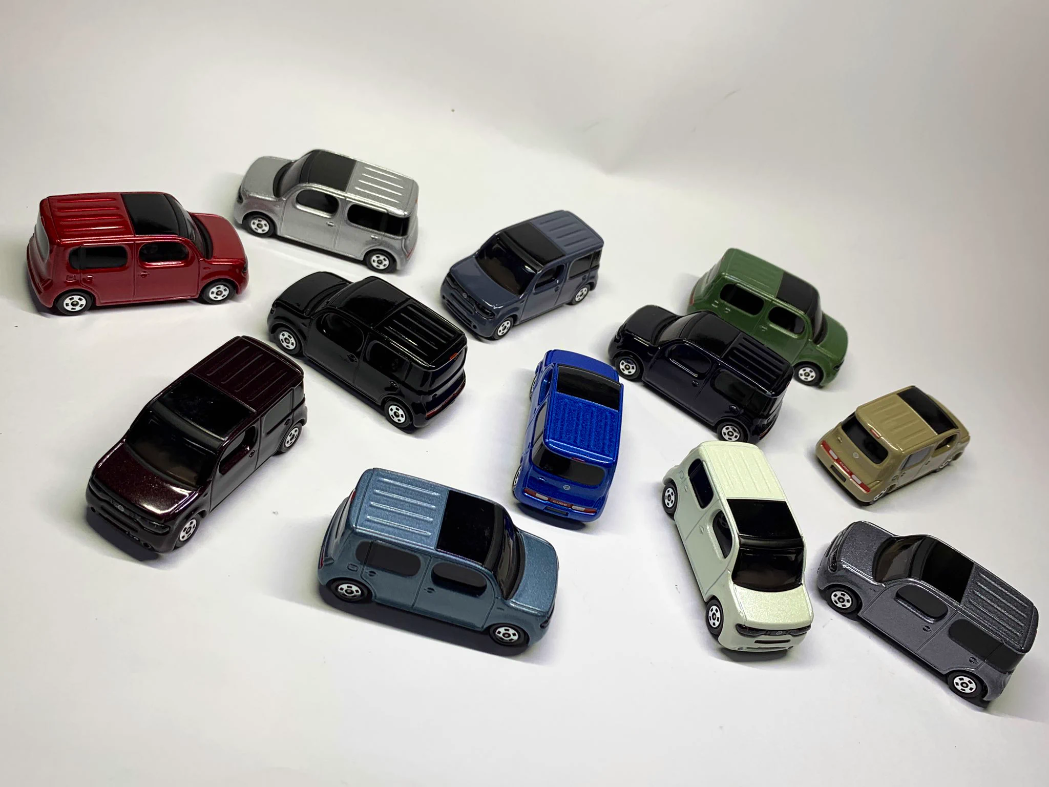 日産キューブ　カラーサンプルトミカ　フルセット まさ on X: 