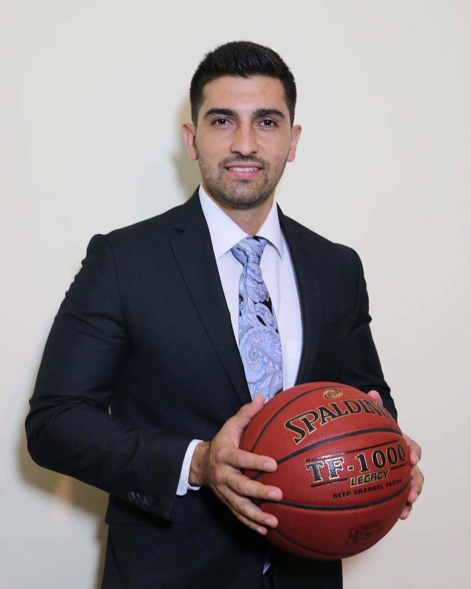 CoachOlano's tweet image. Cuando tú trabajo no te hace feliz. Realmente es trabajo. #goodday #basketball #CoachIO #AlwaysPush #spalding @SpaldingMexico