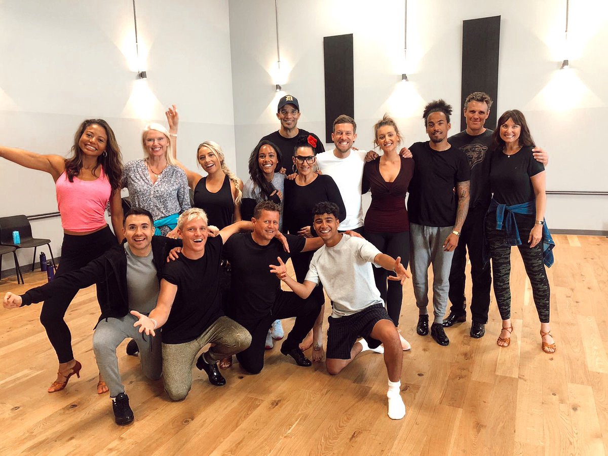 SaffronBarker's tweet photo. Halfway through day 1 of group rehearsals with this crazy bunch, ready for the #strictly Red carpet!! @bbcstrictly BRING IT ON 💃🏼 https://t.co/ajK6JXFzjI