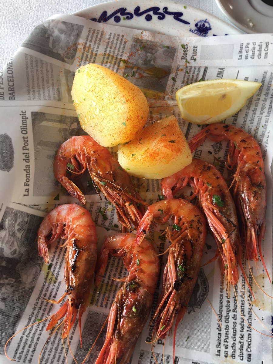 vladder1's tweet photo. Lunch at @LaFondaPort with old friend #sergio #visitadvice #catalanquality #service #friendly #qualityfood @ChanoahvanDijk #daddydaughterweek https://t.co/ECA9lEdbEg