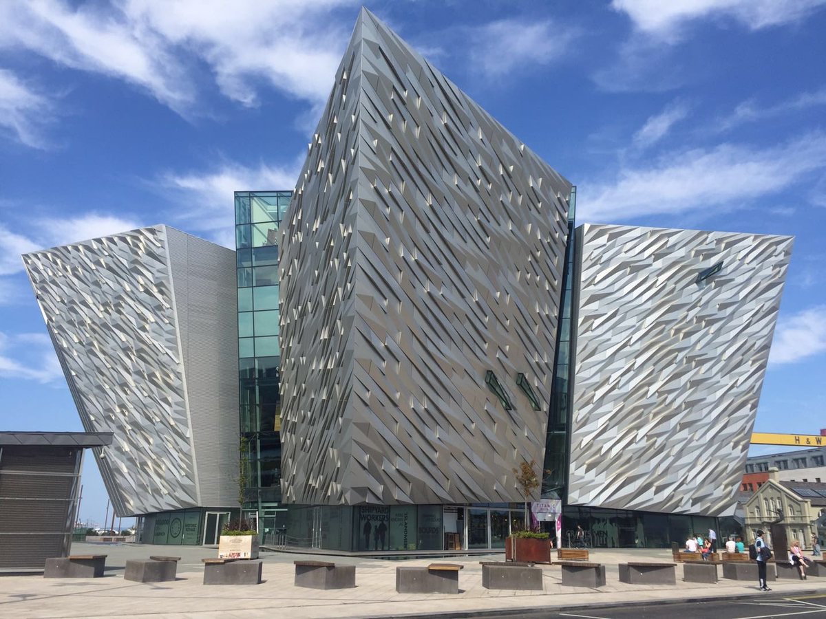 INTO_Queens's tweet photo. Itโs #WorldPhotographyDay today! Share your photos with us & #helloINTO
Here are a few pics we love of #Belfast, #QUB and #NorthernIreland https://t.co/0XBwrpIXGh