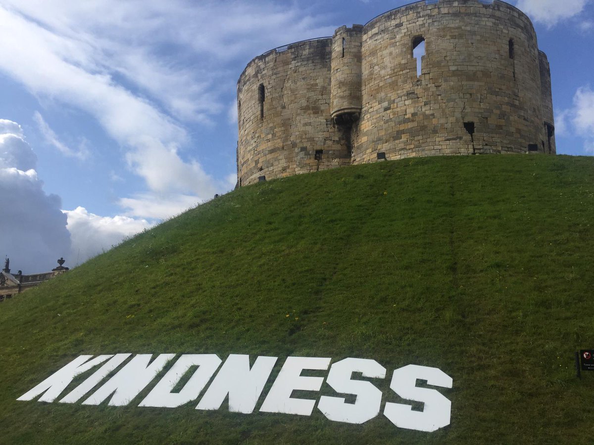 Surplus2Purpose's tweet photo. Our Crowdfunder is live: help us build York Sharehouse! https://t.co/JhDd7PKkN5
The Real Junk Food Project is bringing #Kindness to York! Please go to our Crowdfunder page and pledge to support us. We have one month to make this a success and anything you can give will help💚RT https://t.co/doruwu67Vm