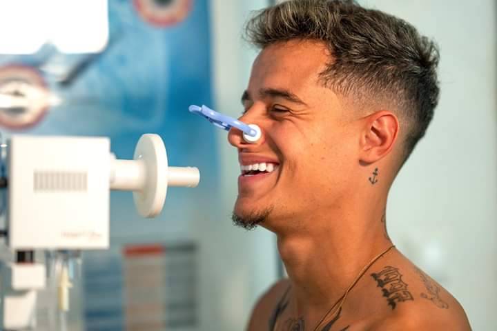 _dostoques's tweet photo. El FC Barcelona y el Bayern de Múnich han llegado a un acuerdo para la cesión del jugador Philippe Coutinho para la temporada 2019/20 por 8,5 millones de euros. Este acuerdo también prevé una opción de compra por parte del Bayern fijada en 120 millones de euros
#dostoques #bayern https://t.co/IZlH5ivWCk