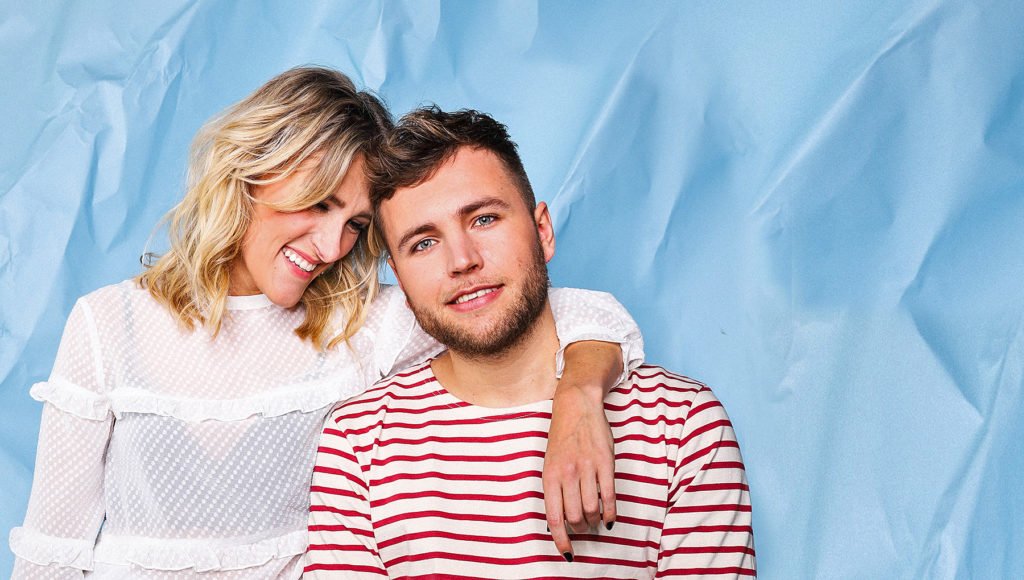 Ooh, wat kijken we uit naar het #theaterdebuut van <a href="/SuzanenFreek/">X</a>! 😍 #Alshetavondis en #blauwedag op ons mooie podium, wie wil dat niet horen? Wees er wel snel bij, want de kaarten zijn bijna uitverkocht: bit.ly/2MxJ8kf