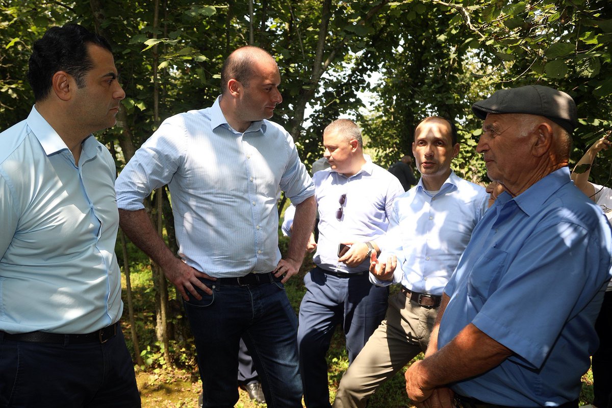 nfageorgia's tweet photo. ✔️Prime Minister of Georgia Mamuka Bakhtadze and Minister of Environmental protection and Agriculture of Georgia Levan Davitashvili congratulated farmers successful harvest and defeat of BMSB from Samegrelo region. https://t.co/PFsfWpzuvq
