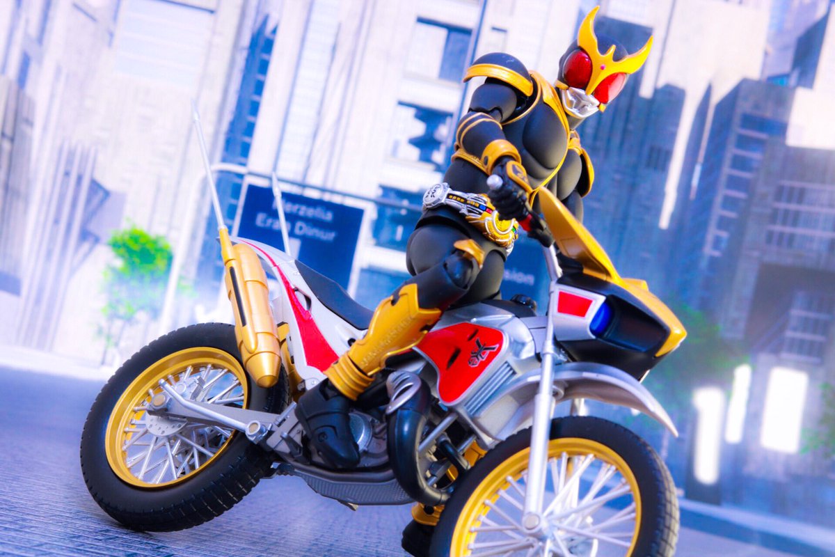 Sage77 テーマ バイク 仮面ライダークウガ トライチェイサー00 夜のフィギュア撮影会 フィギュアーツ写真部