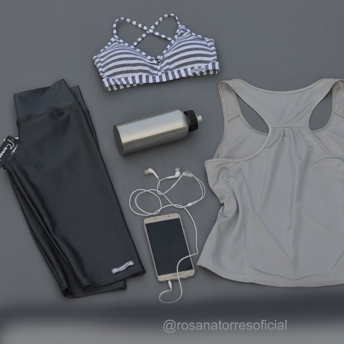 modafitness's tweet photo. Para você arrasar no treino da tarde! 🏋️‍♀️
Tamanhos P ao Plus size
https://t.co/C4XmZzoOHs
.
.
Whats 18 9 8801-3477 📞18 3301-1266
✔Siga - nos ➡ @rosanatorresoficial
.
.
.
.
#arrasodeRosanatorres #rosanatorresfitness #araçatuba #treinarlinda #personaltrainer #plussize https://t.co/KeB4XwWJqf