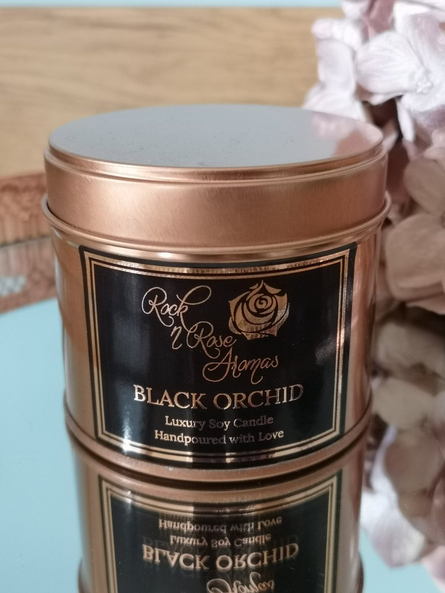 n_aromas's tweet image. Hi I recently took the plunge &amp;amp; left my job I was in for 18 years to be able to focus &amp;amp; turn my hobby of candle making into a full time business. Now the proud owner of a luxury home fragrance brand, Rock n Rose Aromas, it was the best decision I've even made! #newbiz #sidehusle