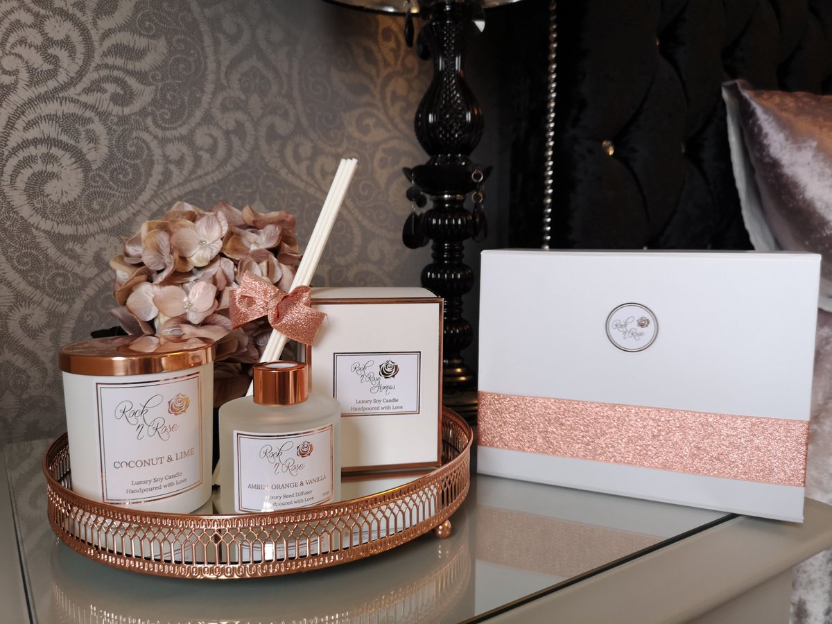 n_aromas's tweet image. Hi I recently took the plunge &amp;amp; left my job I was in for 18 years to be able to focus &amp;amp; turn my hobby of candle making into a full time business. Now the proud owner of a luxury home fragrance brand, Rock n Rose Aromas, it was the best decision I've even made! #newbiz #sidehusle