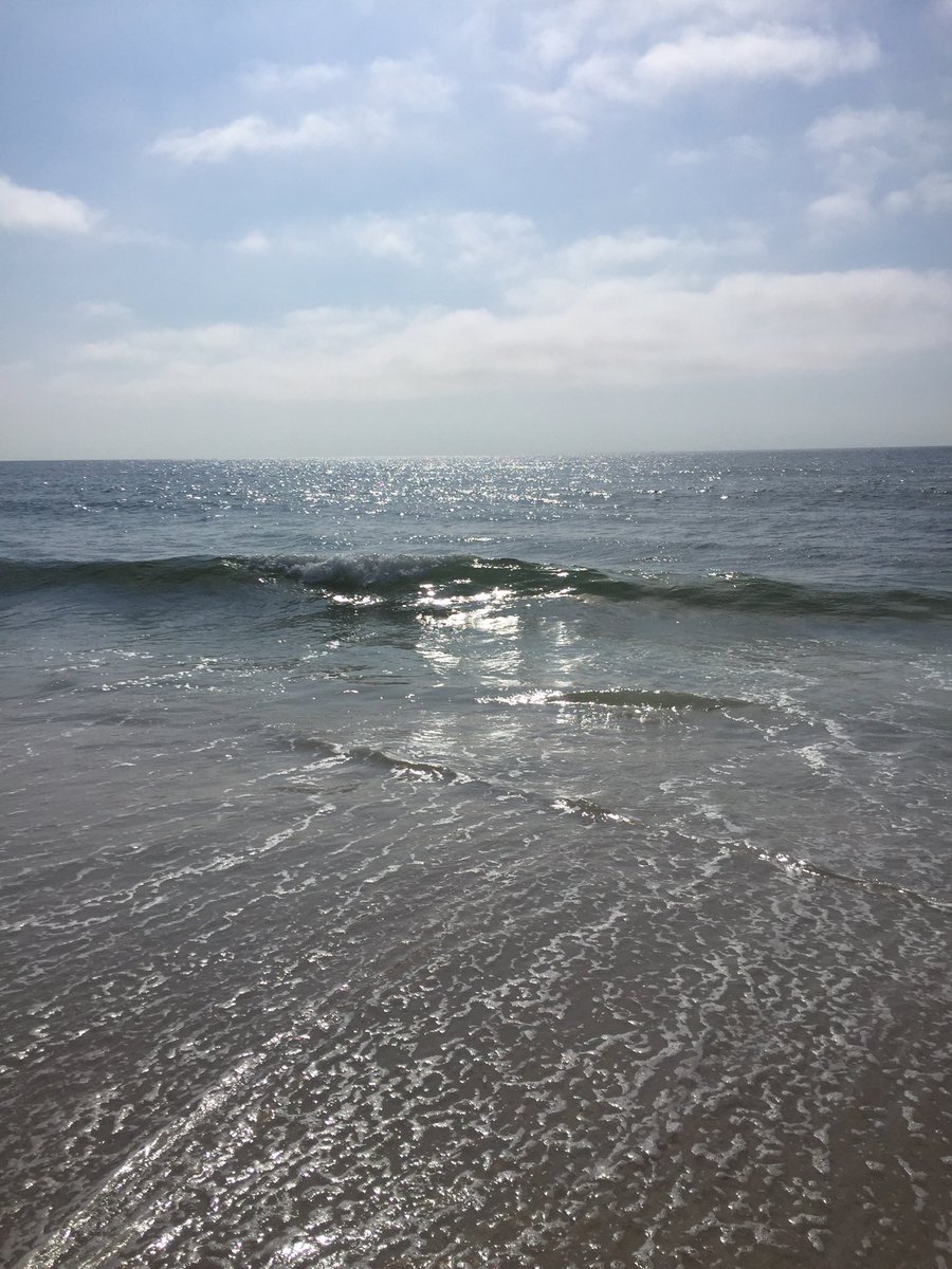 statu287's tweet photo. @CecilyTynan My wife and I send our greetings from #LongBeachIsland #Beautiful #liveliketim @HTatur https://t.co/eyrSQ0P44W