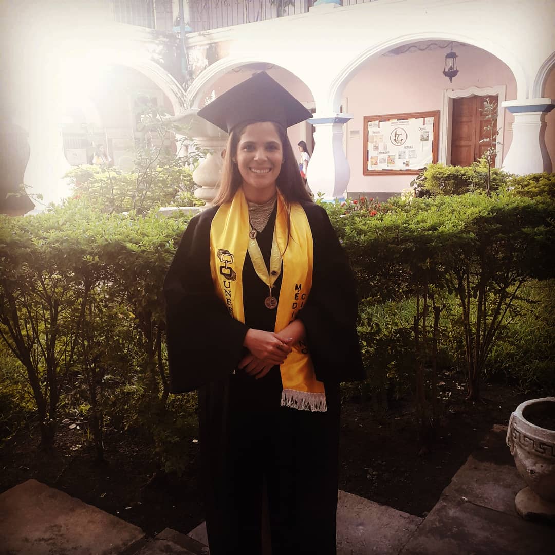She is my wife. 29Yo. Today she graduates as a brand new epidemiologist in #Venezuela
 first of her class... how not to be proud? #SoMe4Surgery #SoMe4GlobalSurgery #genderequity @SarahJUllrich @ParisaFallah @DVervoort94 @gsurgstudents @Caroli_MD @IntlSurgeons  @Jenna_Burton