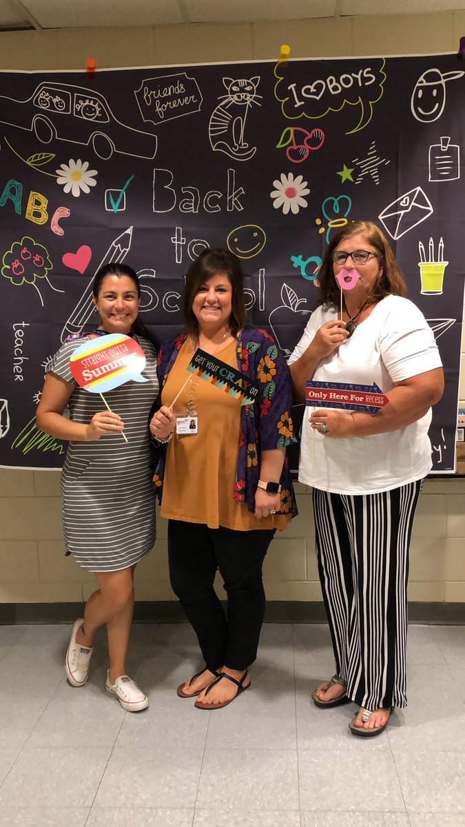 PalmerPreK's tweet photo. Pre-K is too cool for school! #RocketsIgniteandInspire https://t.co/whlZrS5xCy