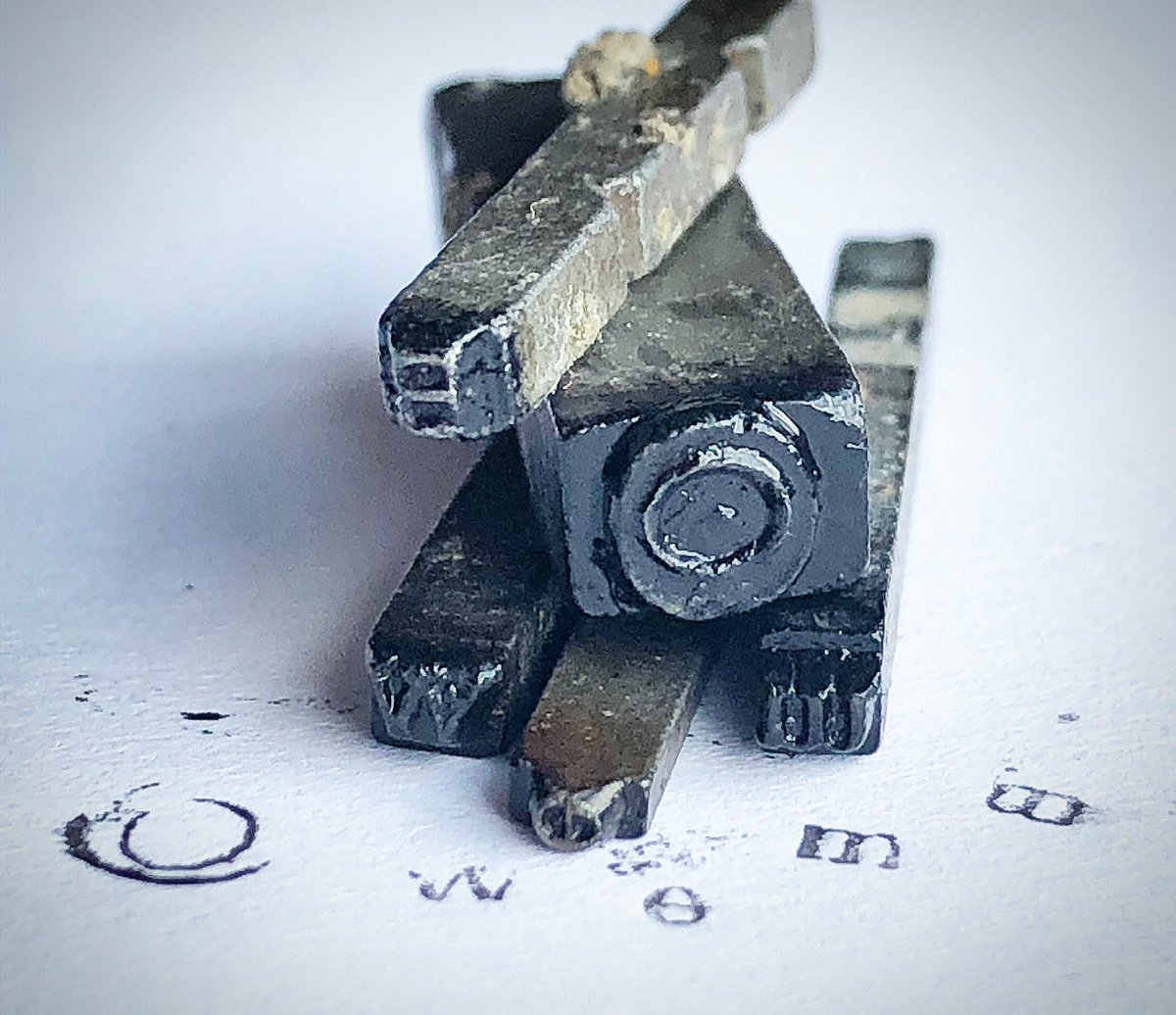 mudlarkanna's tweet photo. Recent tiny #foreshore #letterpress from the #thames. Legend goes that #fleetstreet #printworkers couldnโt stand the faff of filing these away, stuffed them in their pockets and then chucked them in the #river. #mudlark #mudlarking https://t.co/osT58KHylw