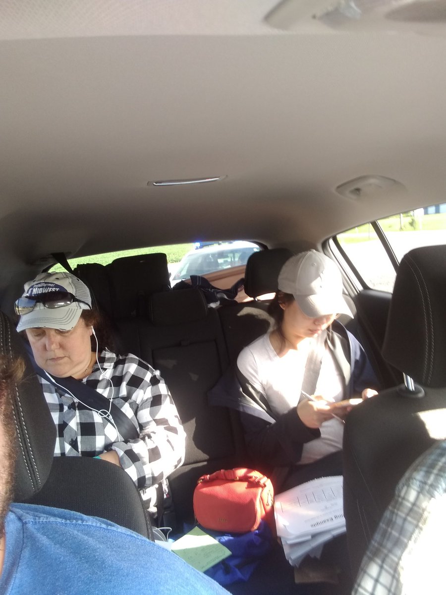 ZachEgesdal's tweet photo. #coptour is under way as well this fine morning. https://t.co/hihFoY4Pd2