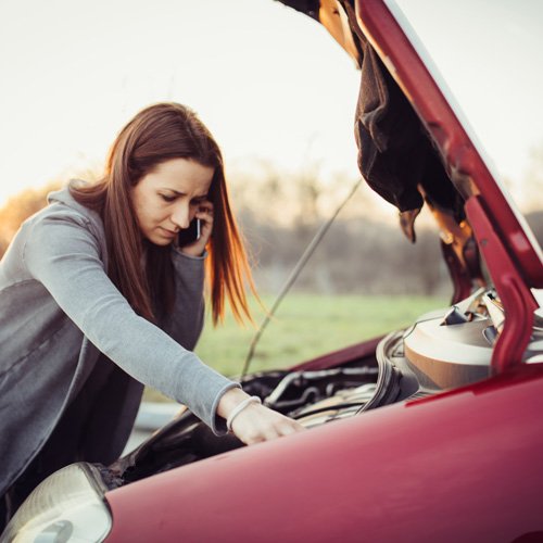 Jensen_Auto's tweet photo. If your car does break down, on the side of the road, make sure you know what to do! Read more here: https://t.co/sFauAaMstw https://t.co/8uQfY1SjMf