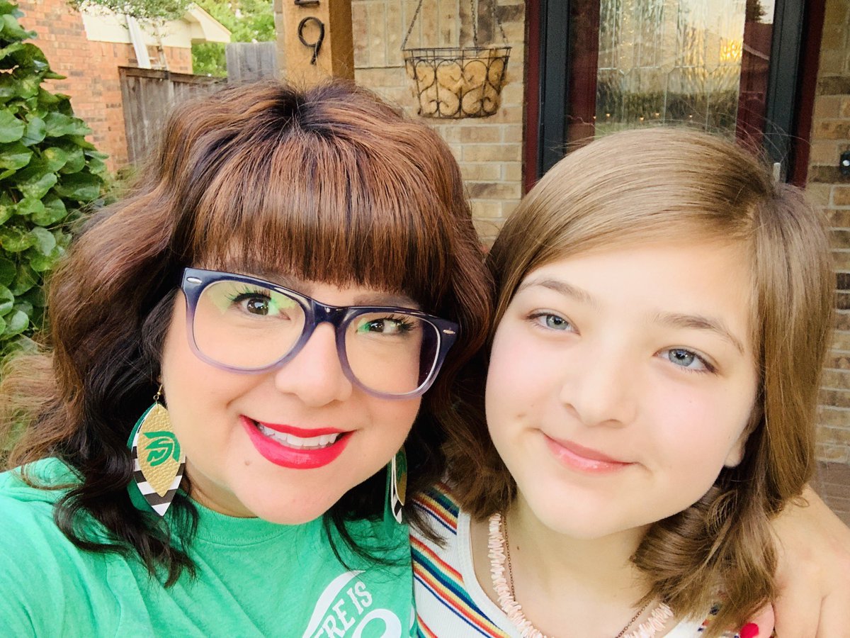 Gina_TechEDU's tweet image. 7th grade here we come! 21st year in CFB for this momma! #cfbfirstday @CFBISD