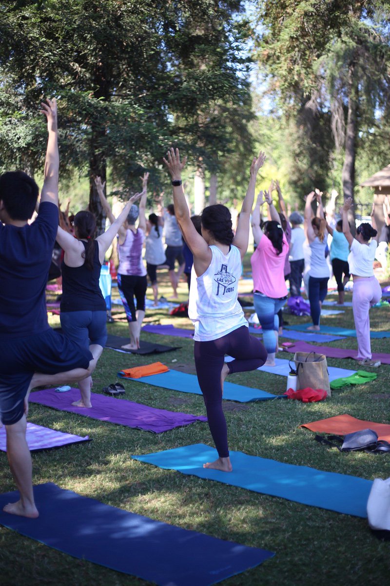 Who else loved yoga in the park? 🙋🏻‍♀️🙋🏼‍♂️